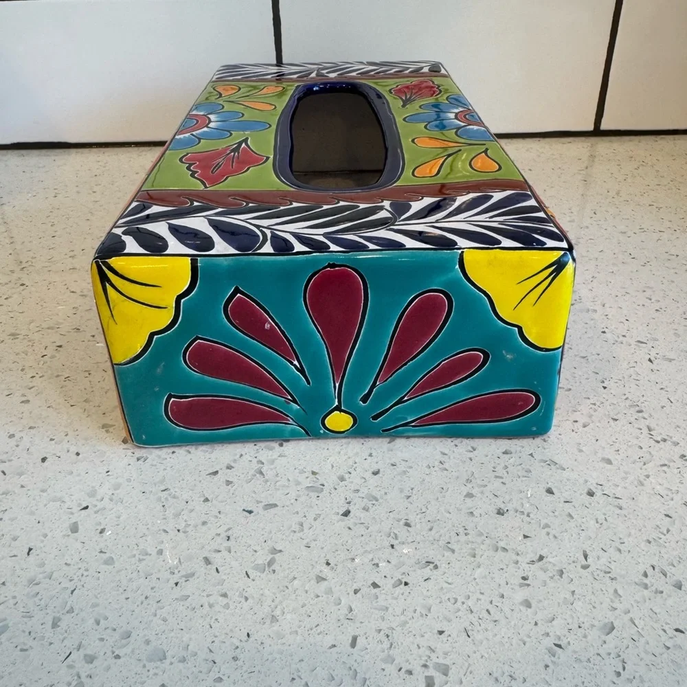 Hand-Painted Mexican Talavera Style Ceramic Tissue Box Cover | EUC